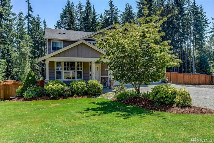 Property Photo:  10417 208th Ave SE  WA 98290 