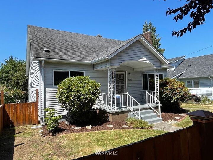 Property Photo: 4042 A Street WA 98418