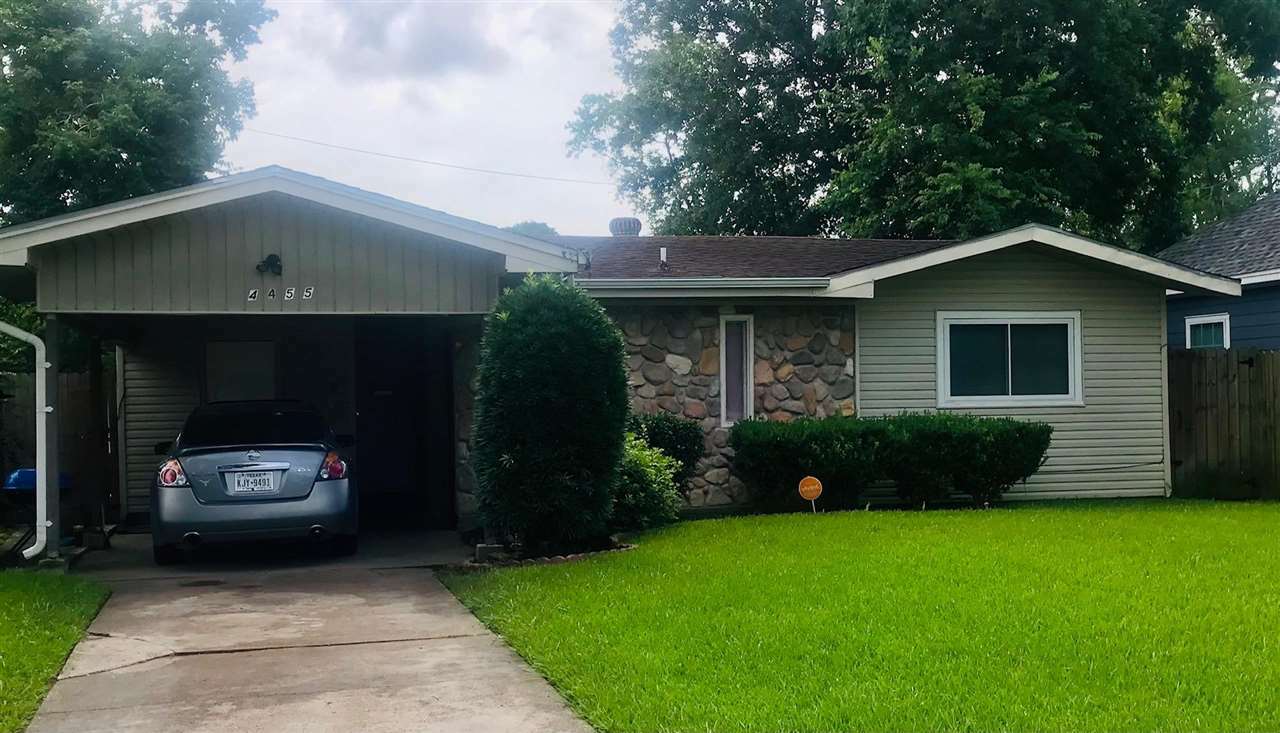 Property Photo:  4455 S 5th St  TX 77705-3040 