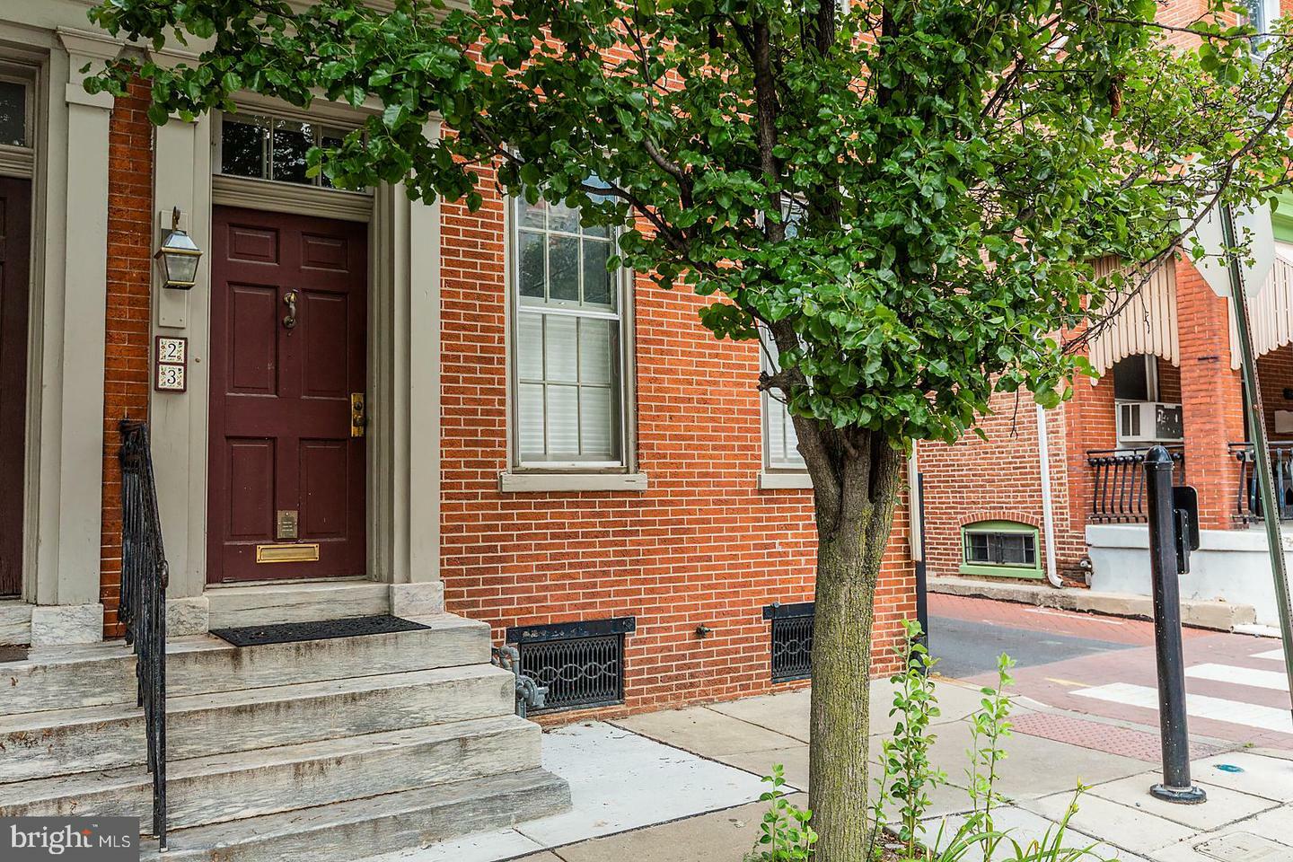 Property Photo: 23 E Lemon Street PA 17602