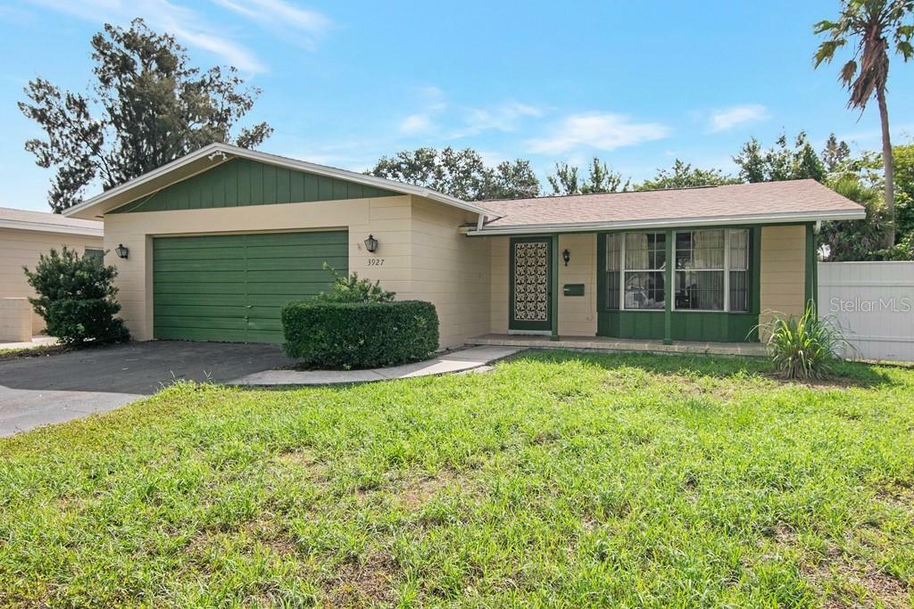 Property Photo:  3927 Harrisburg Street NE  FL 33703 