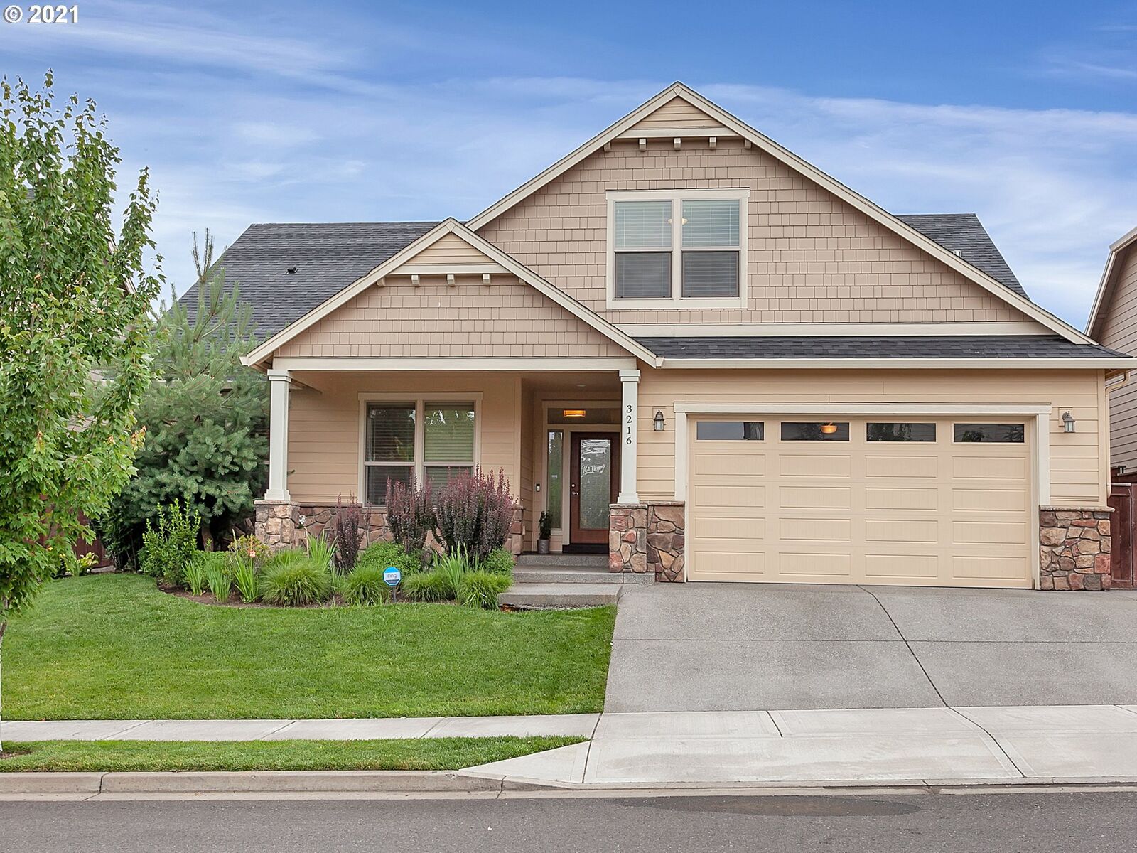 Property Photo: 3216 NW 105th St WA 98685