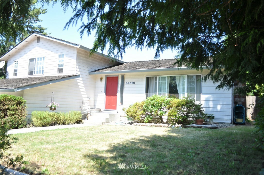 Property Photo:  14516 45th Avenue W  WA 98087 