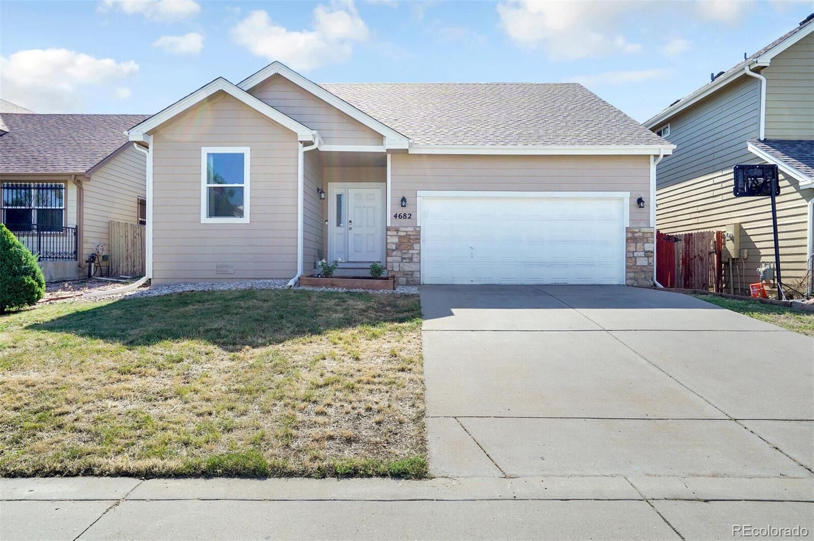 Property Photo:  4682 Durham Court  CO 80239 