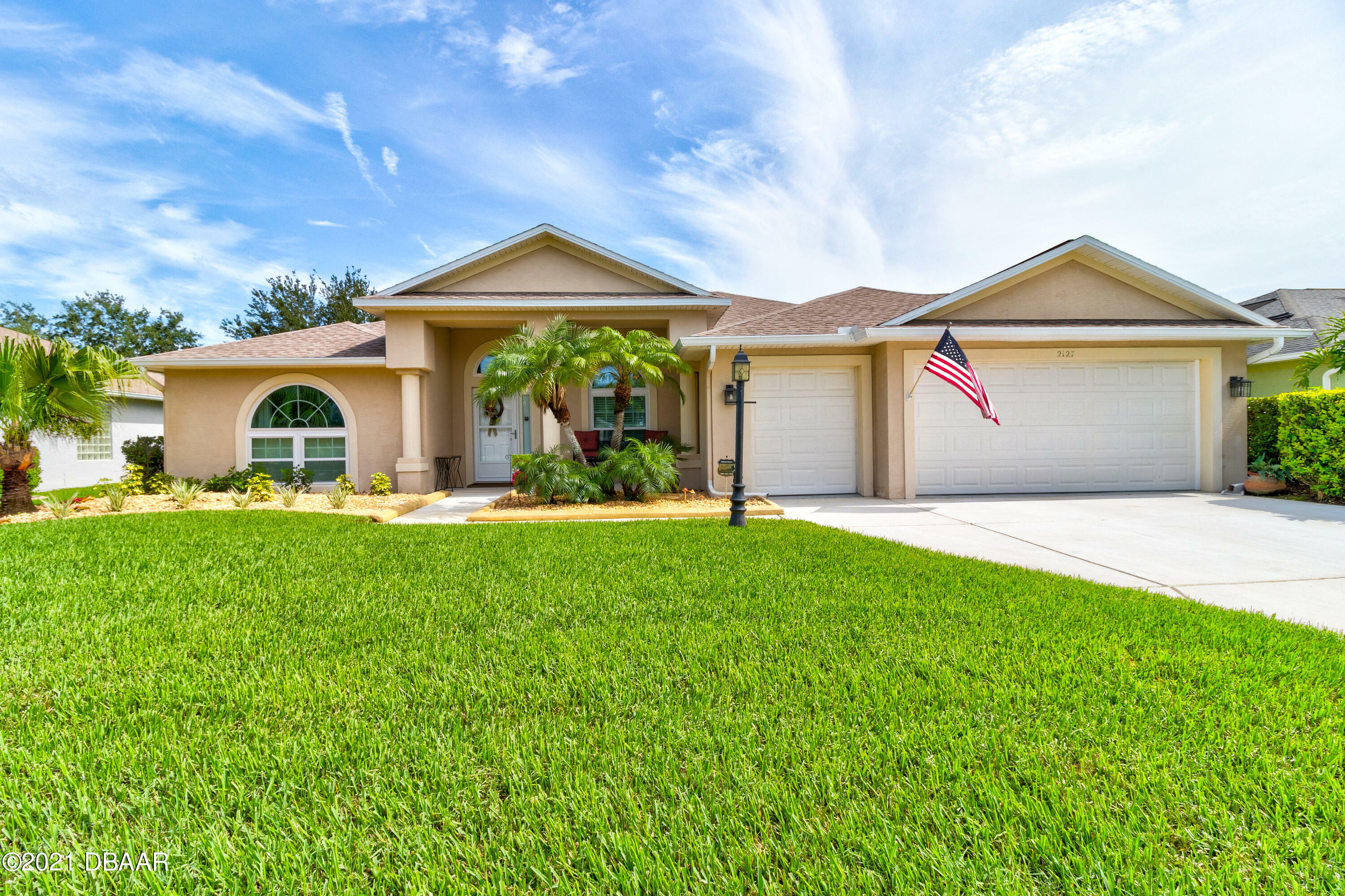 Property Photo:  2127 Springwater Lane  FL 32128 