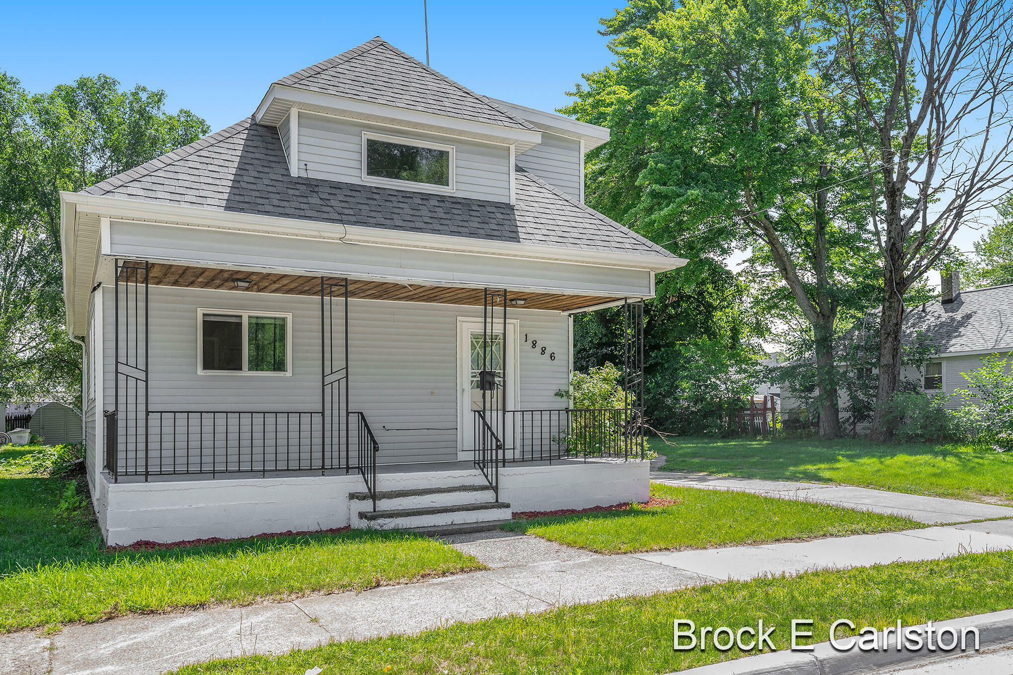 Property Photo: 1886 Crowley Street MI 49441