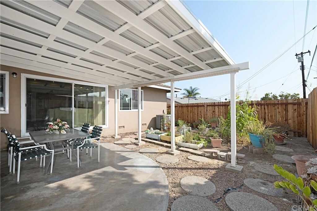 Property Photo:  14537 Florita Road  CA 90638 