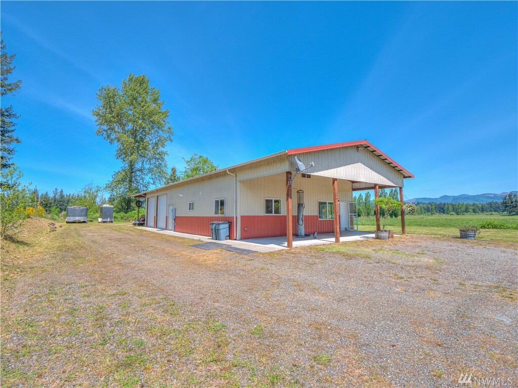 Property Photo:  23402 SE 400th St  WA 98022 