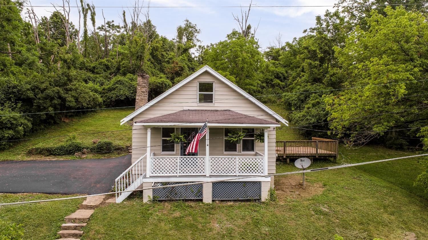 Property Photo:  7535 Sheed Rd  OH 45247 