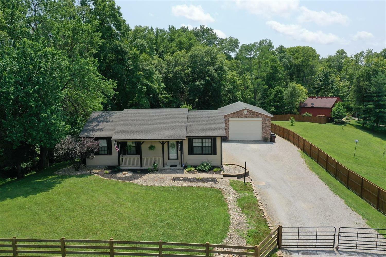 Property Photo:  1847 Rolling Hills Dr  OH 45157 