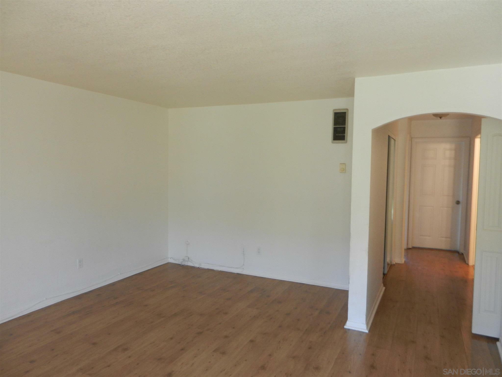 Property Photo:  2094 E Grand Ave 47  CA 92027 