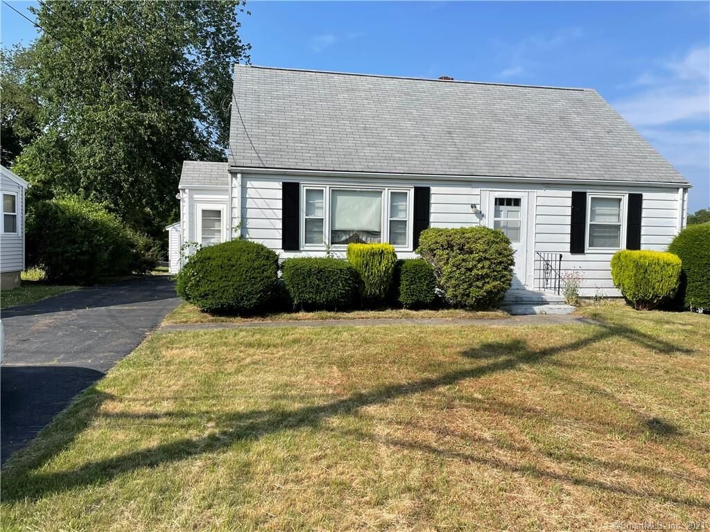 Property Photo: 461 High Street CT 06461
