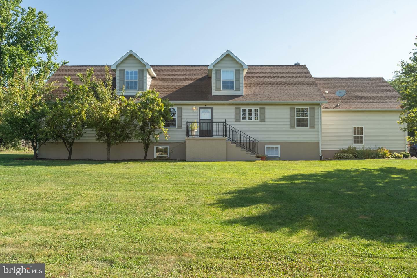 Property Photo: 614 Mohawk Trail VA 22602