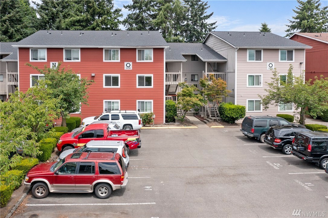 Property Photo:  3436 I NE O-204  WA 98002 