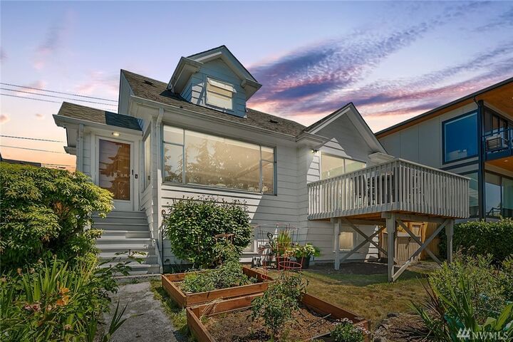 2306 47th Ave SW  Seattle WA 98116 photo