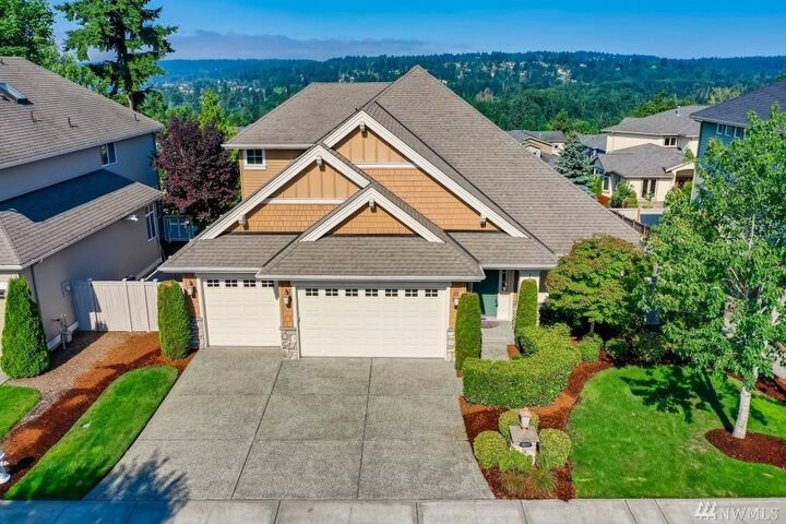 Property Photo: 18937 84th Place NE WA 98011