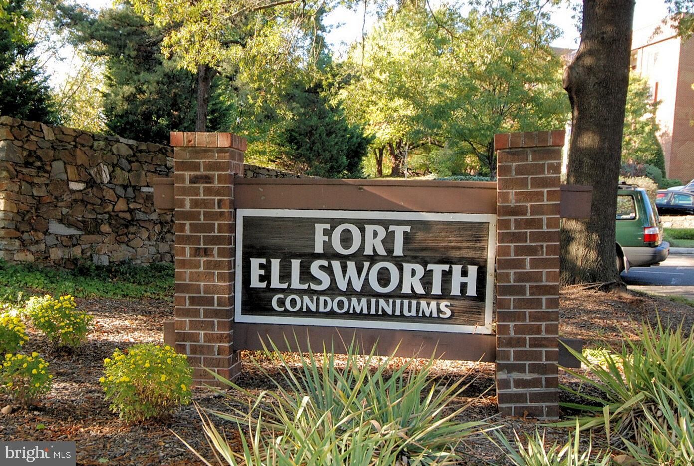 Property Photo:  132 Roberts Lane 301  VA 22314 