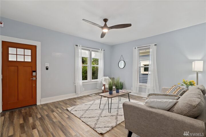 Property Photo:  819 NW 65th St  WA 98117 