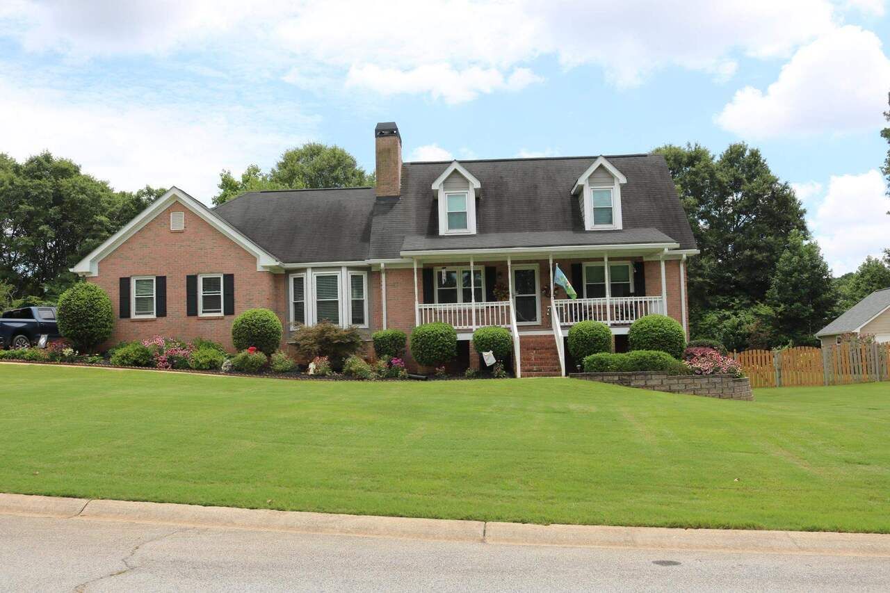 Property Photo: 132 Tracy Lane GA 30253