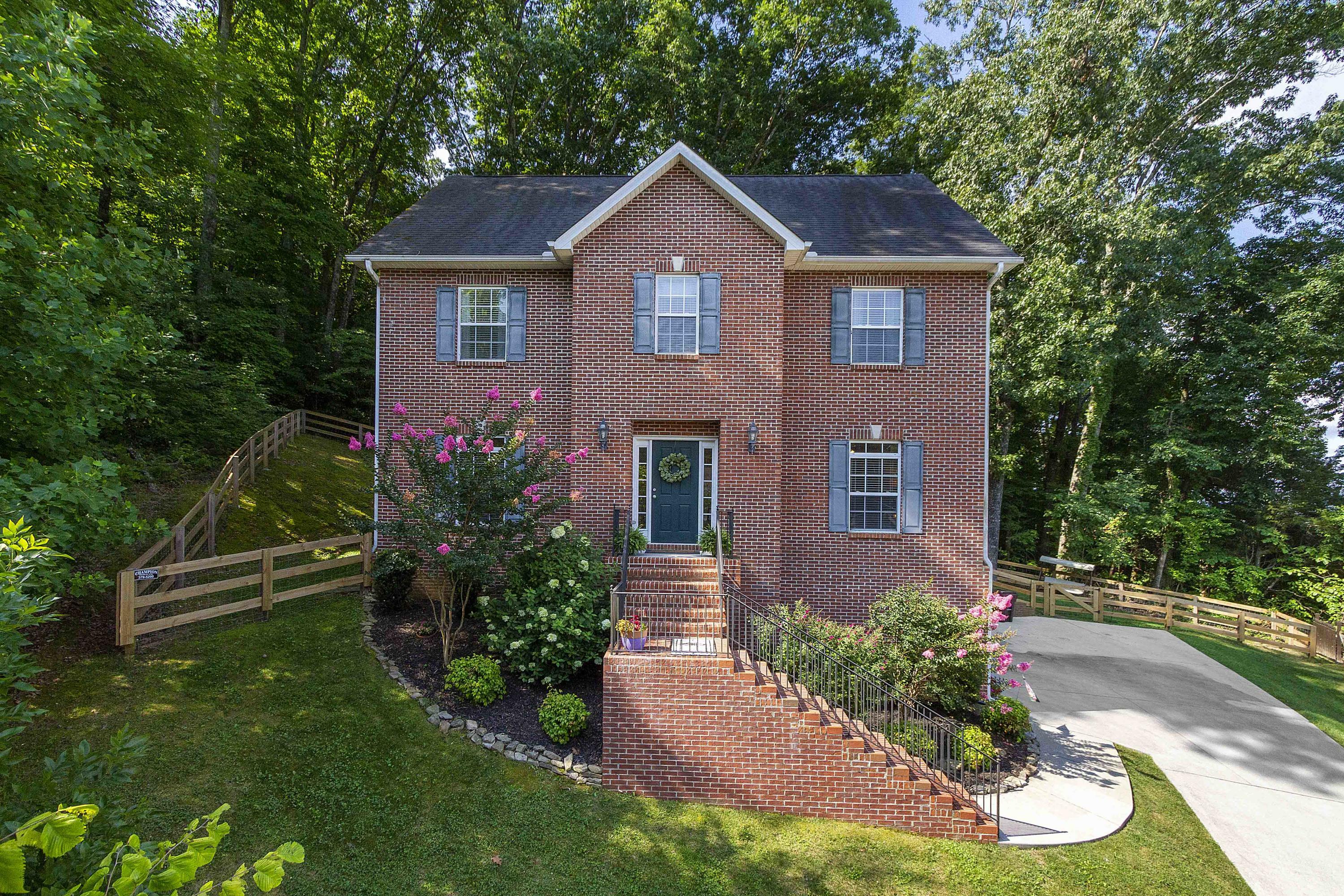 Property Photo:  2107 Elm Grove Lane  TN 37932 