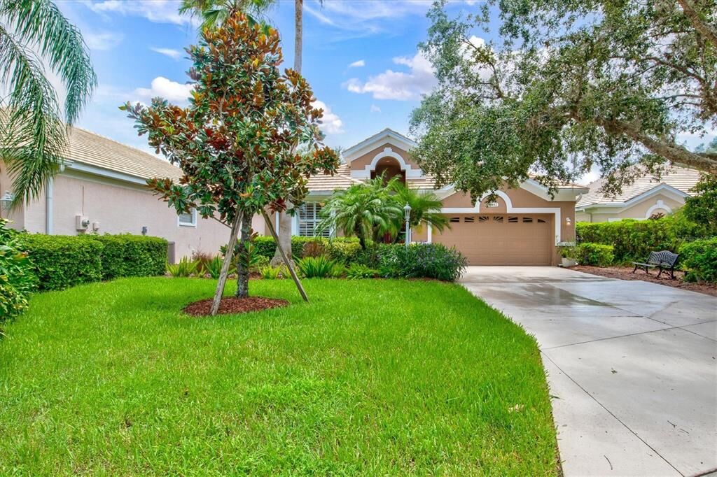 Property Photo:  8482 Idlewood Court  FL 34202 