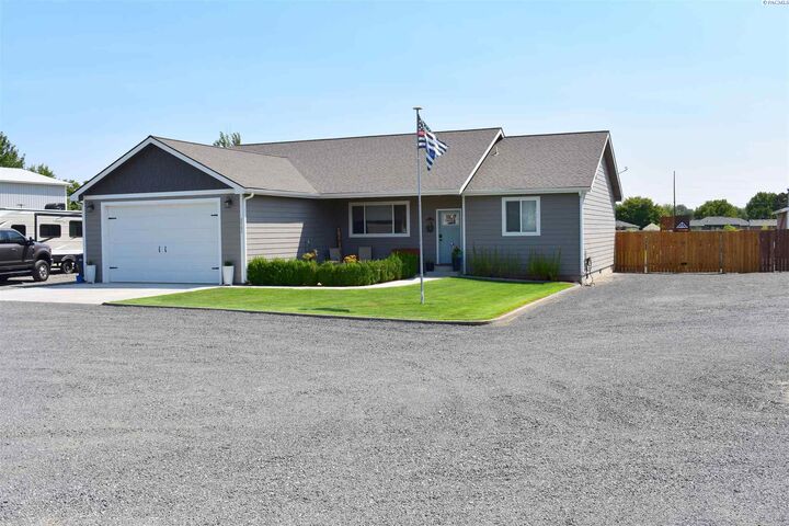 2737 S Cedar  Kennewick WA 99337 photo