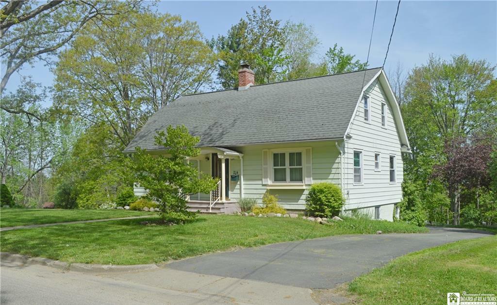 Property Photo:  214 Summit Avenue  NY 14701 