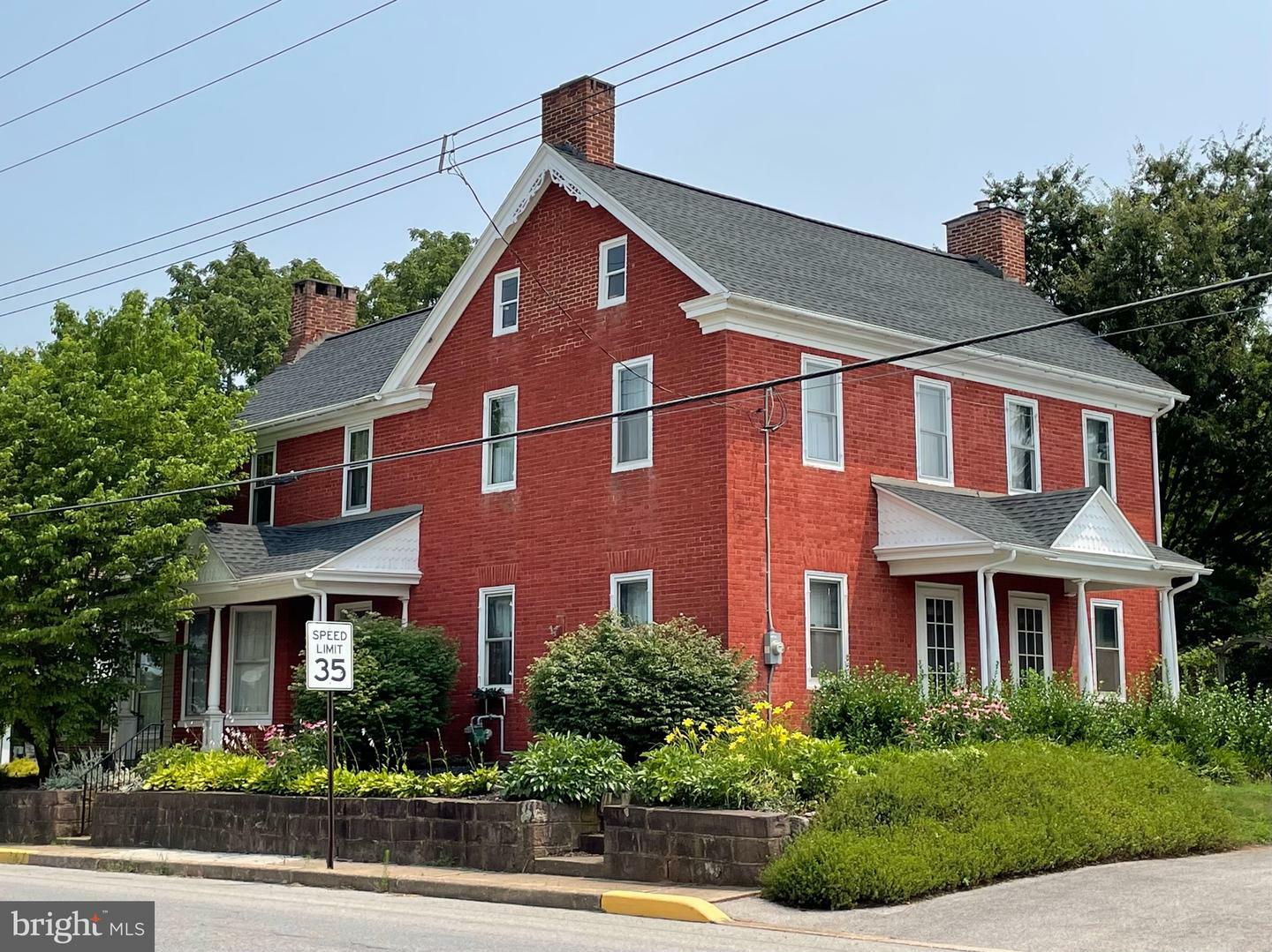 Property Photo: 311 Harrisburg Street PA 17316