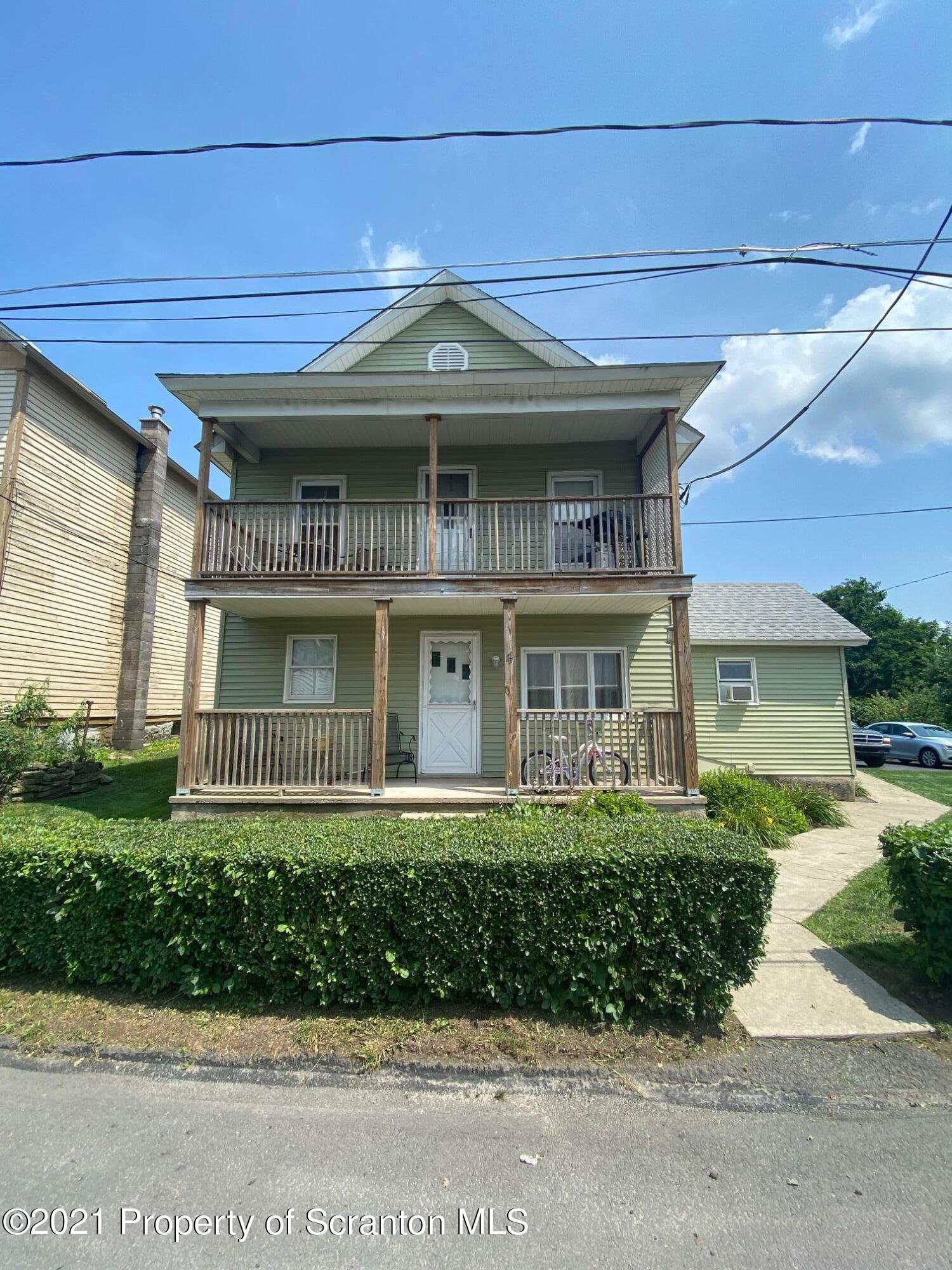 4 Villa St  Carbondale PA 18407 photo