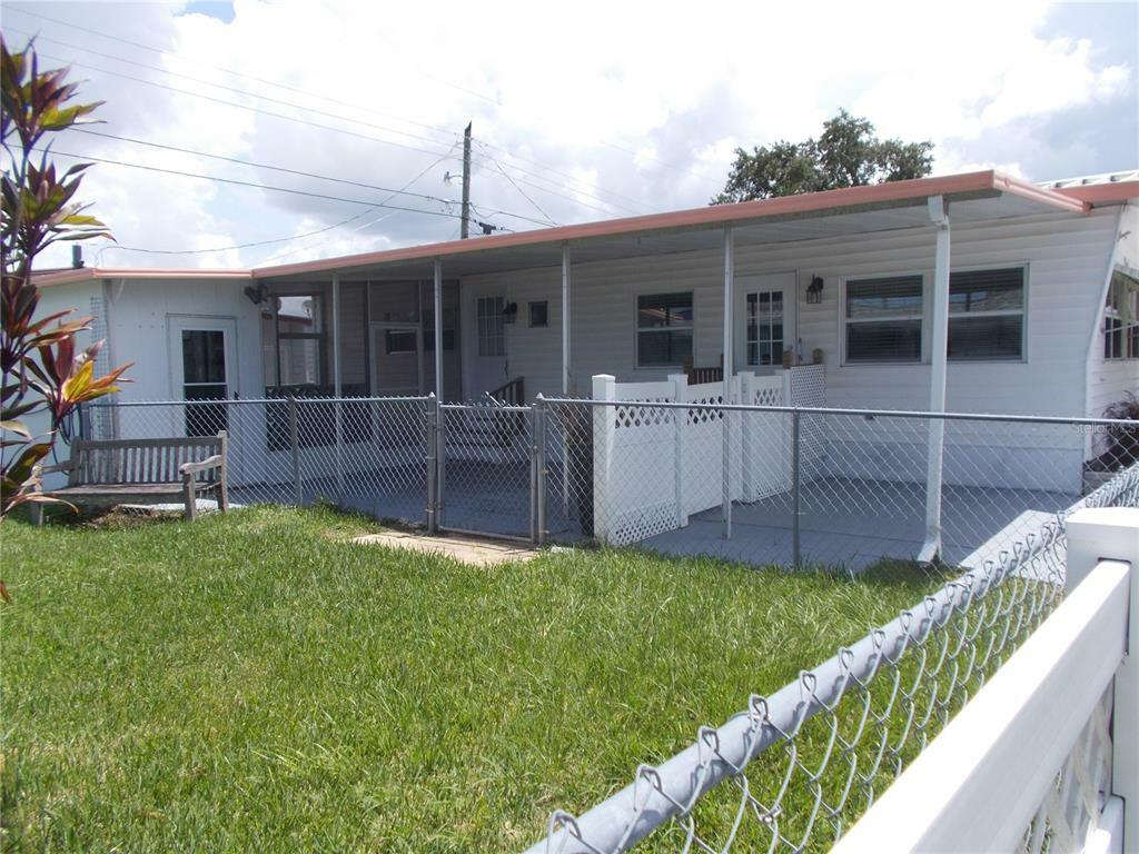 Property Photo:  615 50th Avenue W  FL 34207 