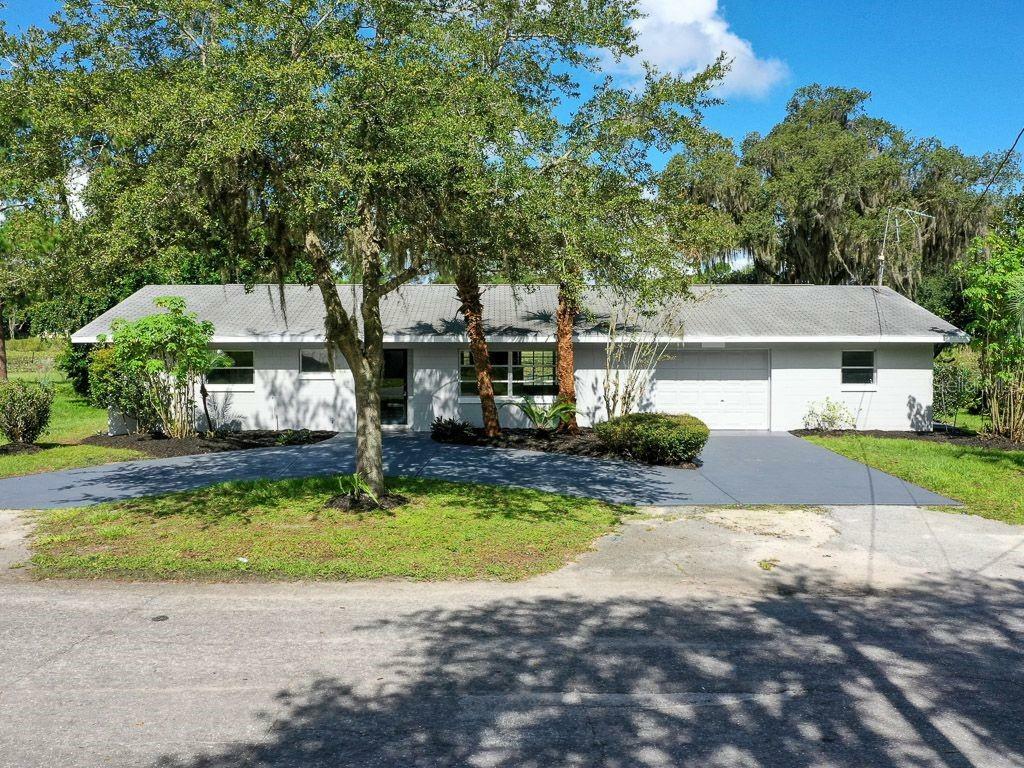 Property Photo:  37315 Oak Lane  FL 32784 