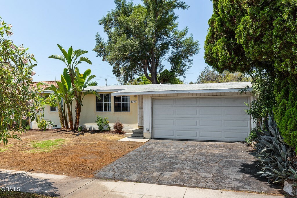 Property Photo:  8109 Woodman Avenue  CA 91402 