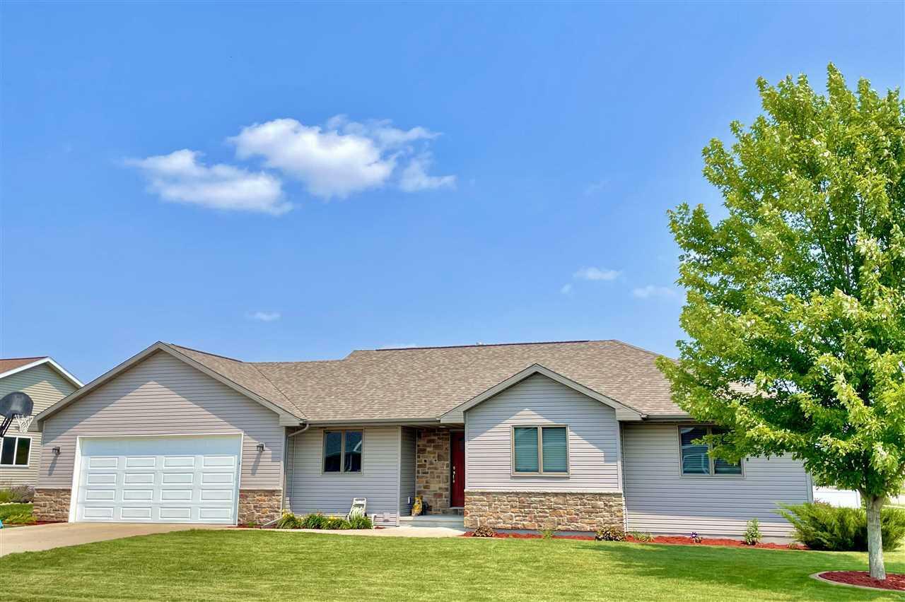 Property Photo: 1598 Redwing Drive WI 54956