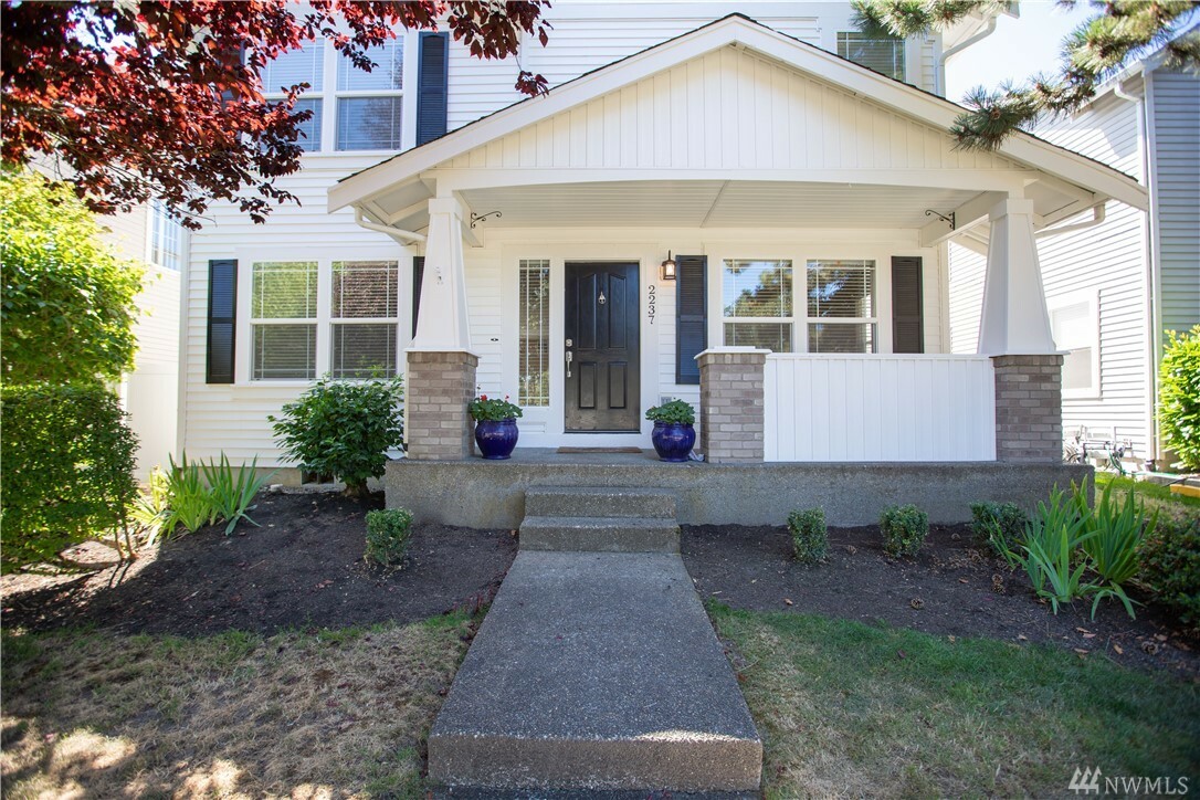 Property Photo:  2237 Tolmie St  WA 98327 