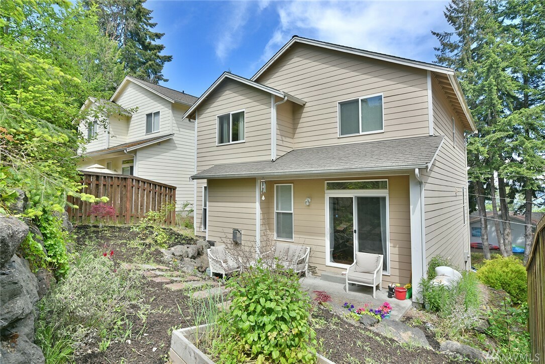 Property Photo:  1991 Front Ave  WA 98312 