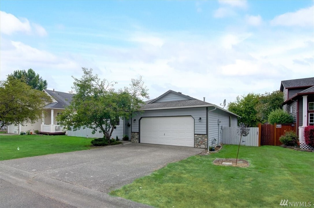 Property Photo: 10224 62nd Dr NE WA 98270