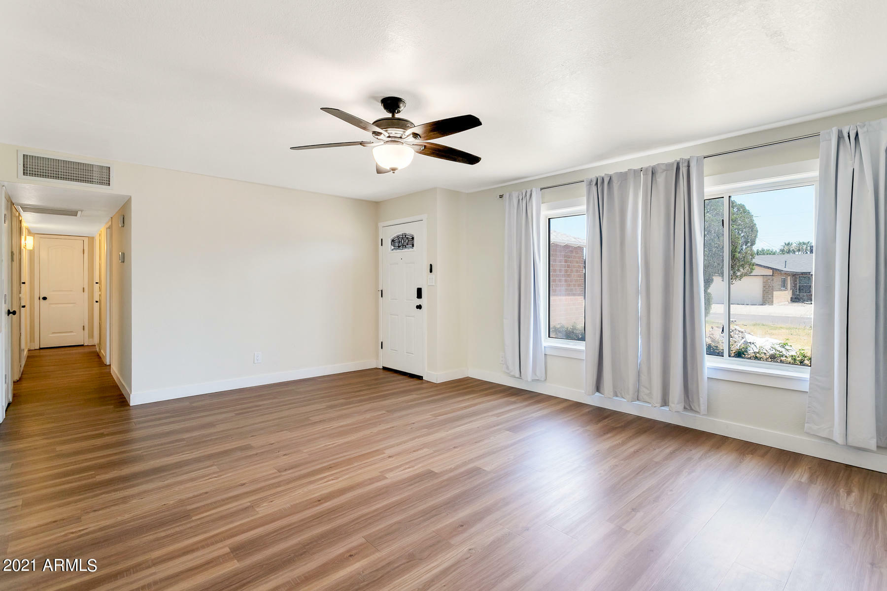 Property Photo: 8602 E San Miguel Avenue AZ 85250