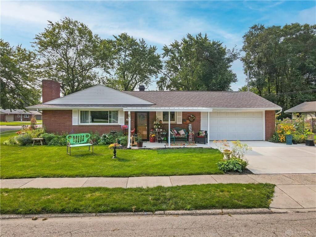 Property Photo: 700 Fairhaven Court OH 45419