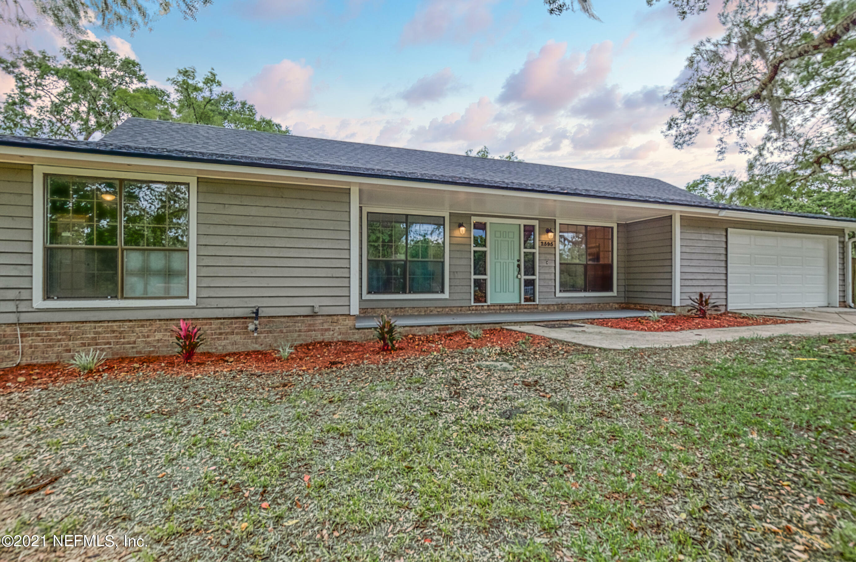 Property Photo:  2595 Bottomridge Drive  FL 32065 