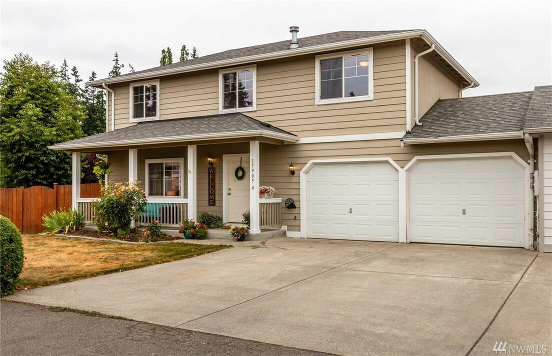 Property Photo: 17909 34th Dr NE 6A WA 98223