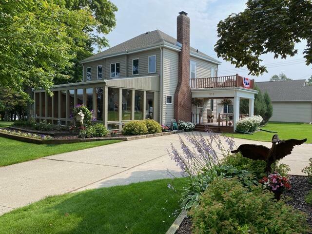 Property Photo:  815 Shorewood Blvd  WI 54220 