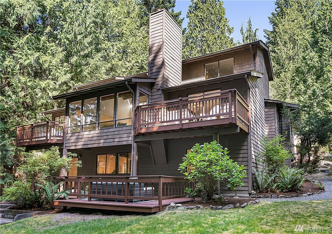 Property Photo:  17076 10th Ave NW  WA 98177 