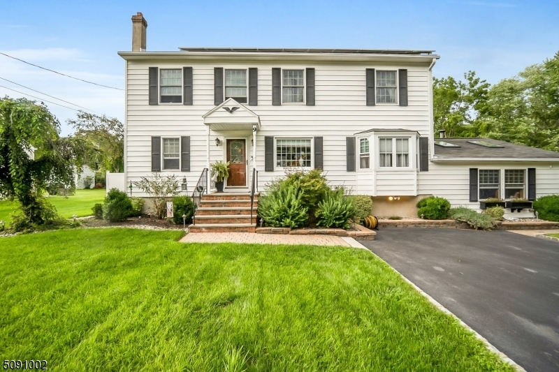 Property Photo:  9 Bowers Pl  NJ 07834 