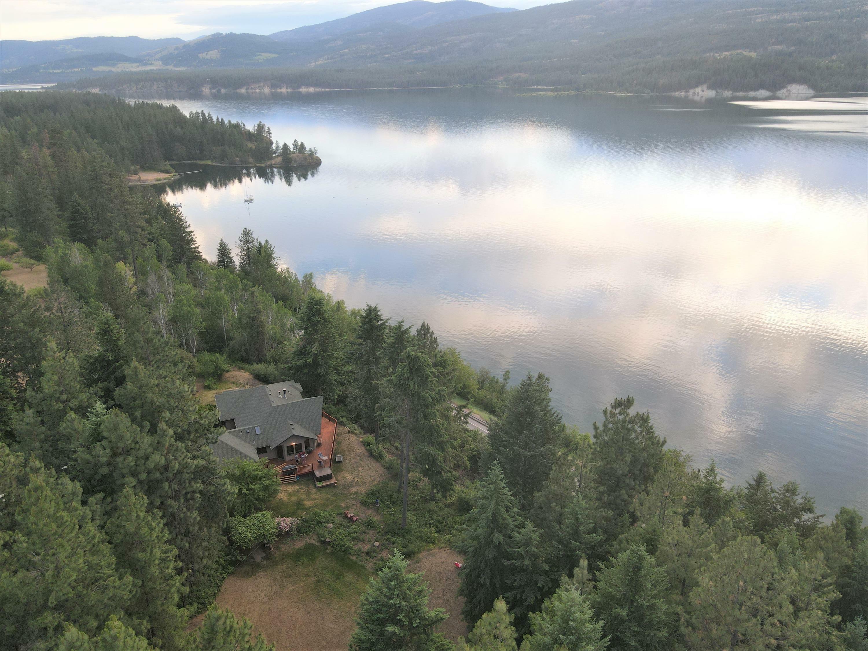 Property Photo:  1506 Silver Queen Rd  WA 99141 
