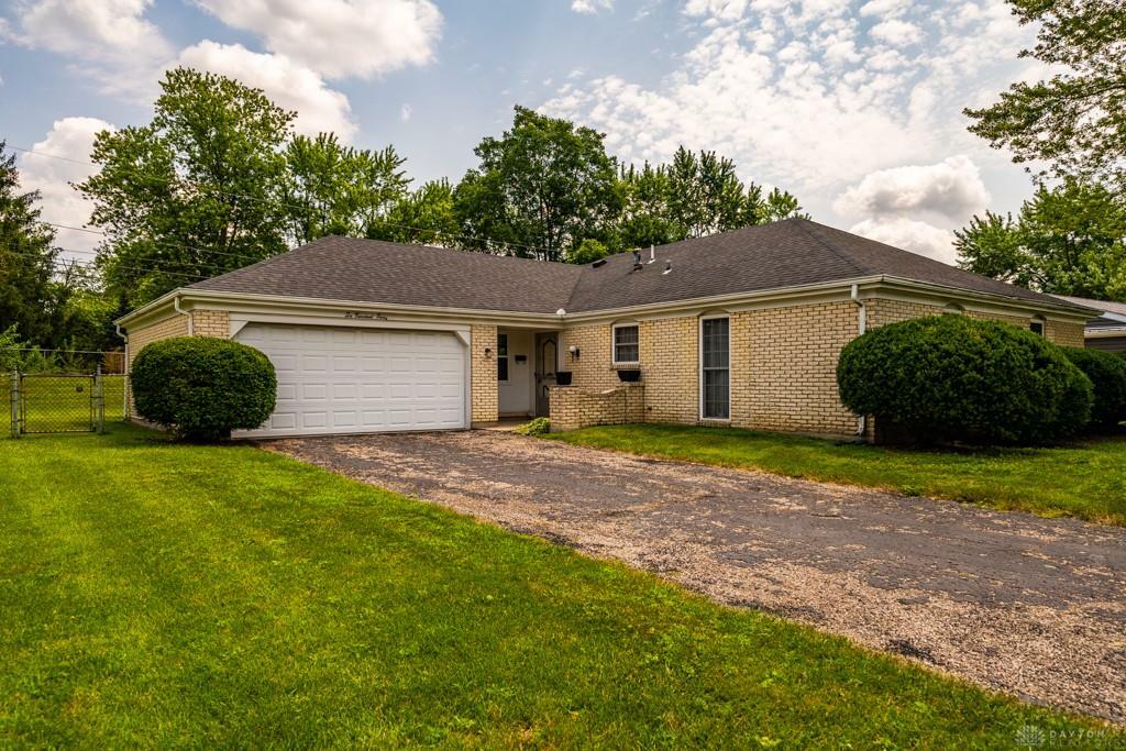 Property Photo:  6040 Layne Hills Court  OH 45322 