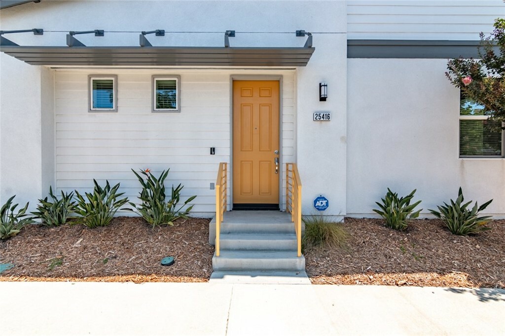 Property Photo:  25416 McCoy Avenue  CA 90710 