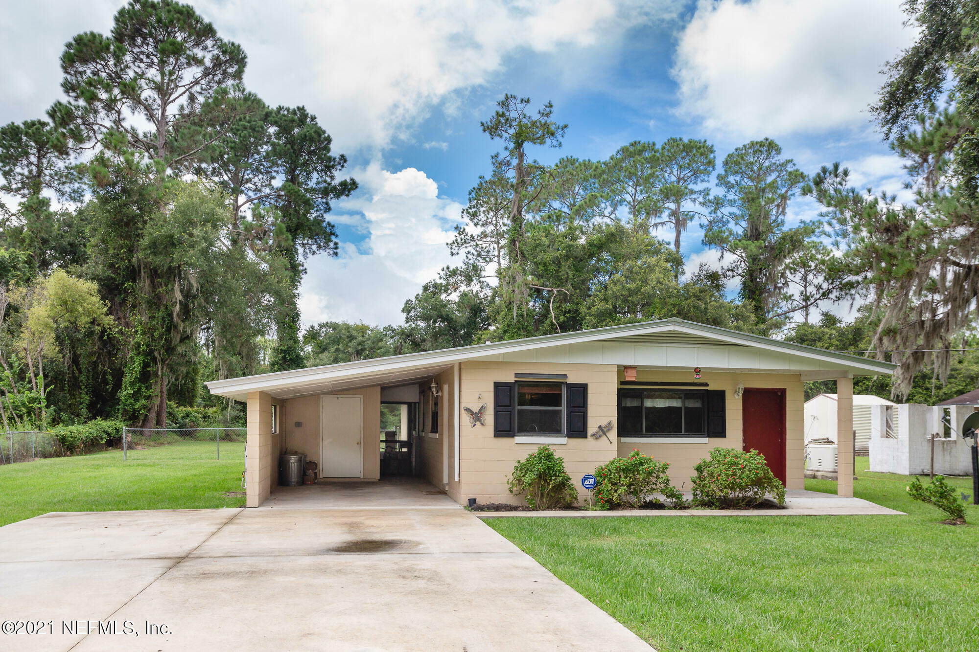 Property Photo:  103 Cheffey Road  FL 32177 