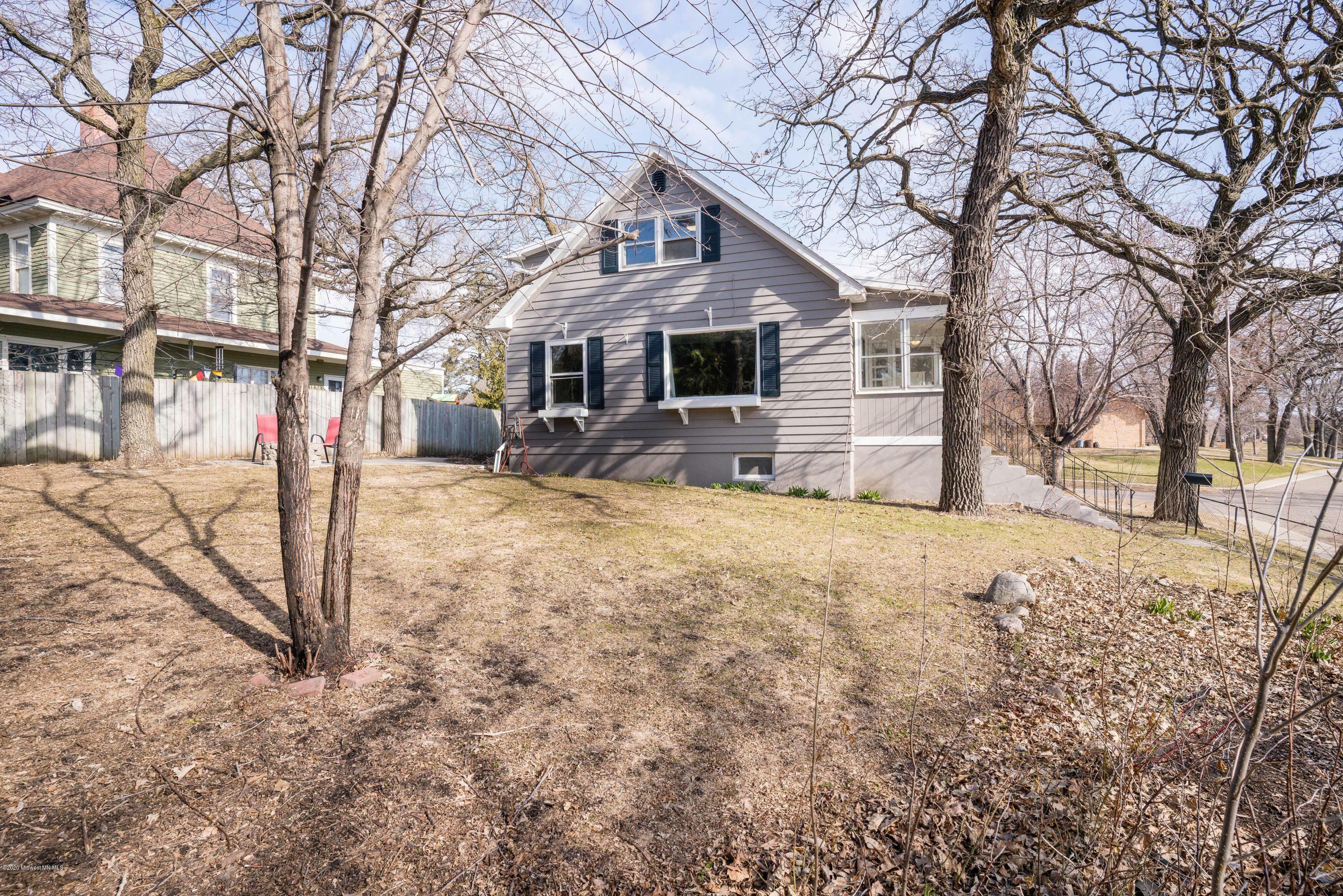 Property Photo: 429 W Lakeside Drive MN 56537
