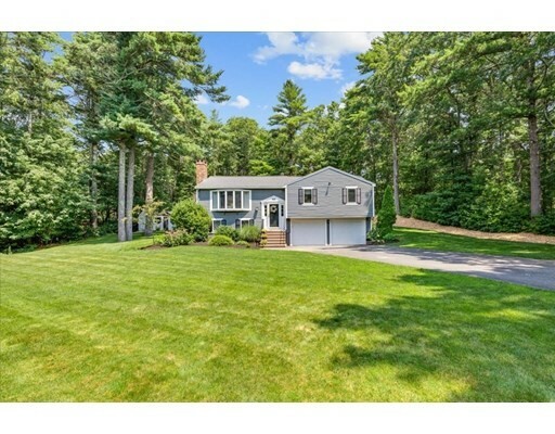 Property Photo: 14 Carolina Trl MA 02050