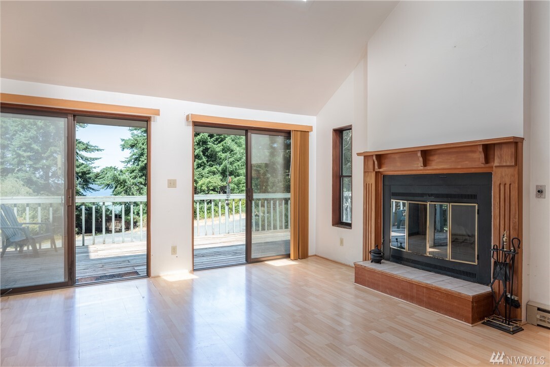 Property Photo:  27 Dryad Place  WA 98261 
